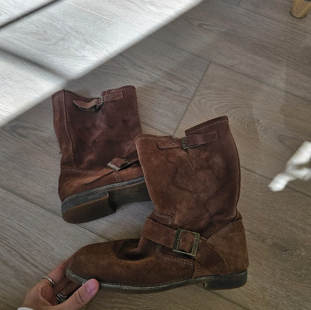 Jeffrey Campbell Dakota Leather Pull On Boots - Picture 7 of 10